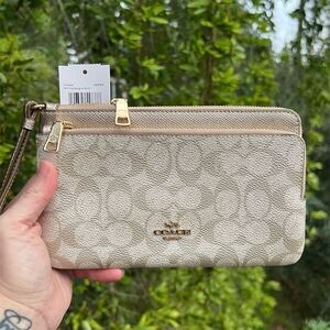 COACH Double Zip Phone Wallet In Signature Canvas CW968 NWT